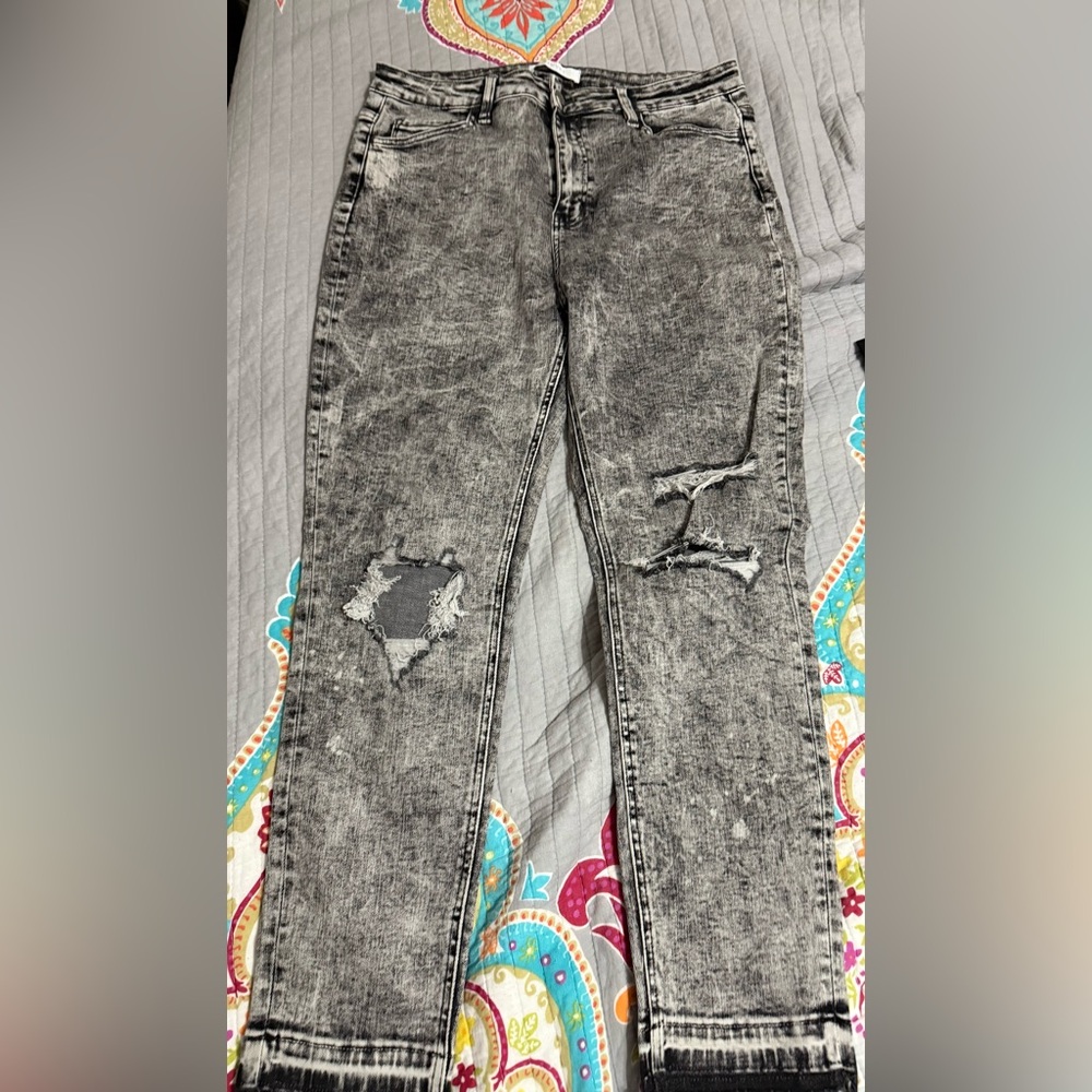 Vervet Skinny Distressed Black Acid Wash Jeans-size 32